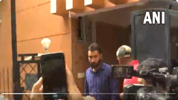 मोहम्मद जुबैर को लेकर बेंगलुरु पहुंची दिल्ली पुलिस, घर में तलाशे सबूत