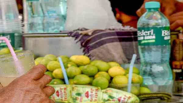 11 साल की उम्र में नींबू पानी बेचकर कैसे करोड़पति बनी लड़की ? जानिए कितना बड़ा है कारोबार