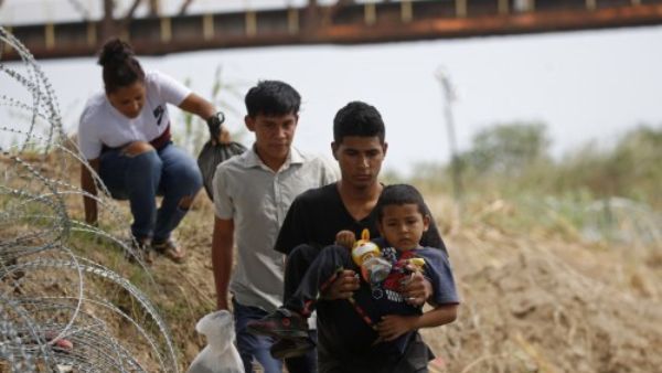 अब ब्रिटेन में नहीं रहेगा एक भी शरणार्थी, सबको भेजा जाएगा इस अफ्रीकी देश, UN ने की आलोचना