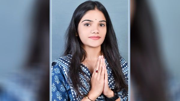 सबसे कम उम्र की सरपंच प्रत्याशी को बनना था साइकोलॉजिस्ट, गांव की समस्या देखकर उतर गई चुनाव मैदान में