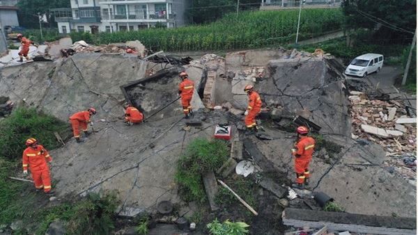 चीन के सिचुआन प्रांत में भूकंप के तेज झटके, 6.1 रिएक्टर रही तीव्रता, 4 लोगों की मौत, 14 हजार से अधिक प्रभावित