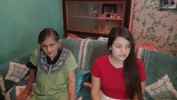 दिनदहाड़े प्रोफ़ेसर के घर में घुसकर 6 डकैतों ने की डकैती