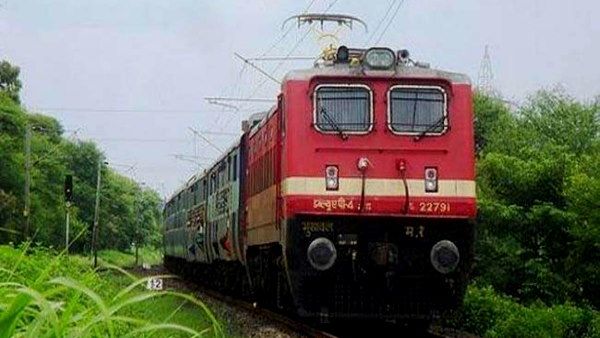 कोरोनाकाल में बंद की गईं पठानकोट के रास्ते चलने वाली 8 रेलगाड़ियां अब फिर से दौड़ेंगी