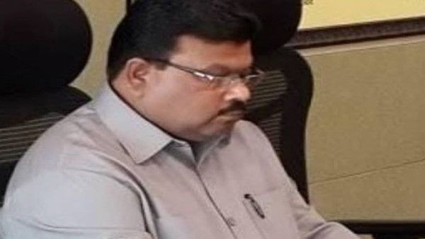 उत्तराखंड के 22 साल के इतिहास में पहली बार ​आईएएस सलाखों के पीछे, 14 दिन की रिमांड, अब पत्नी से पूछताछ संभव