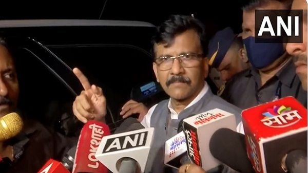 एकनाथ शिंदे को सीएम बनाने के लिए तैयार शरद पवार? संजय राउत बोले- उद्धव इस्तीफा नहीं देंगे