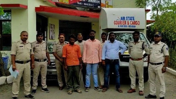 इलेक्ट्रॉनिक सामान की आड़ में विंध्य पहुंच रही थी नशे की खेप, पुलिस के हत्थे चढ़े तस्कर
