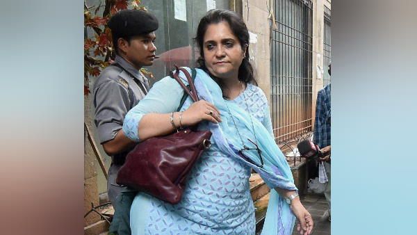 इंडिया गेट से: तीस्ता सीतलवाड़: सेक्युलरवाद की आड़ में धन संग्रह और खतरनाक साजिशें