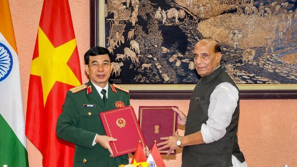 चीन के ‘दुश्मन’ के साथ भारत ने किया ऐतिहासिक सैन्य समझौता, जानिए ड्रैगन के ‘घर’ में भारत ने कैसे गाड़ा पैर?