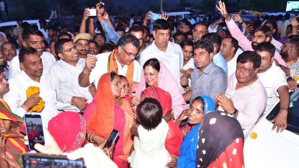 पूर्व CM वसुंधरा राजे का माउंट आबू दौरा : बोलीं-'राजस्थान में अशोक गहलोत सरकार के आते ही रुक जाता है विकास'