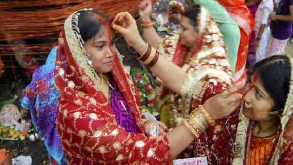 Vat Savitri Purnima Vrat: वट सावित्री पूर्णिमा व्रत आज, जानिए महत्व