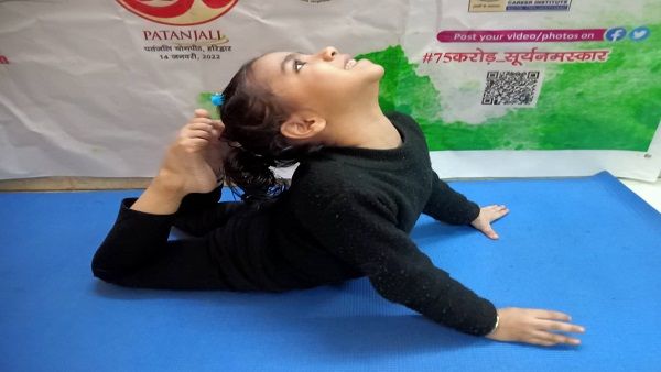 International Yoga Day: अपने बच्चों को सिखाइए ये 5 आसान योगा पोज, कोई भी कर सकता है ये आसन