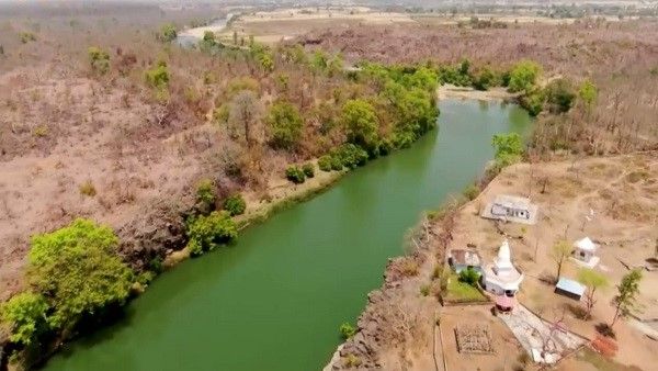 आखिर गिरजाधार में ही क्यों डूबते हैं 'ब‍िल्‍वपत्र', जानिए चमत्कारिक वजह