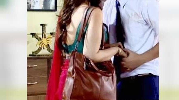 PUBG खेलते-खेलते टीचर को हुआ 12वीं के छात्र से प्यार, 2 साल अफेयर फिर हमेशा के लिए यूं खत्म हुई Love story