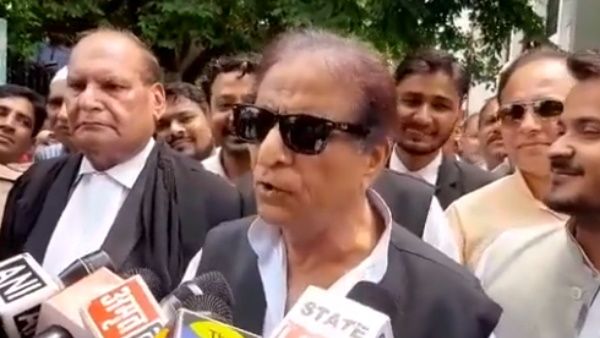 'ना हमने लुलु देखा न लोलो', लुलु मॉल के सवाल पर आजम खान ने दिया मजेदार जवाब