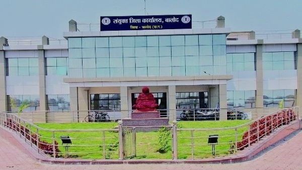 सामाजिक बहिष्कार का दंश : पुत्र से छीना पिता के अंतिम संस्कार का अधिकार, फिर मानवाधिकार में लगी अर्जी