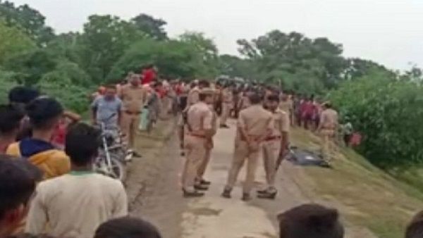 देवरिया:बंधे पर किशोरी का मिला शव,जांच में जुुटी पुलिस