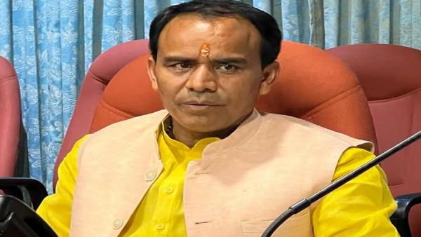 उत्तराखंड के हर जिले में बनेगा एक-एक संस्कृत ग्राम, संस्कृत को बढ़ावा देने के लिए ये है सरकार की रणनीति