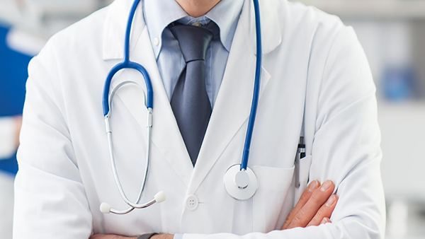 पाकिस्तान में अब अपराधी कर सकेंगे MBBS, शहबाज शरीफ के मंत्री का प्लान होगा कामयाब?