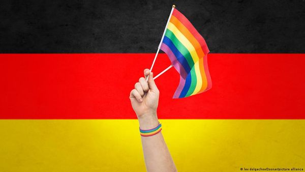 जर्मनी में अब आसान होगा कानूनी रूप से लिंग बदलना