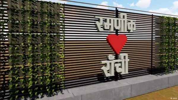 आईएएस-आईपीएस भी क्यों हो रहे यौन उत्पीड़न के आरोपी