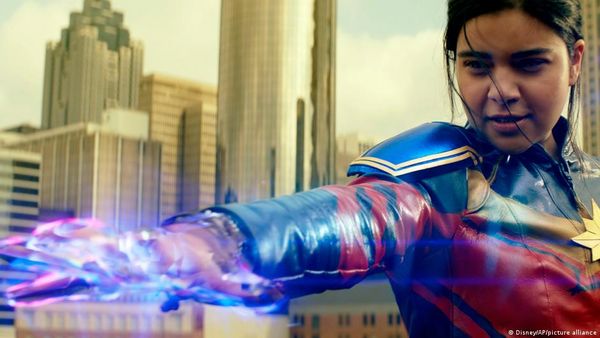 मार्वल की अनूठी मुस्लिम सुपरहीरो 'मिस मार्वल' में अपनी झलक देख रहे हैं मुस्लिम फैन