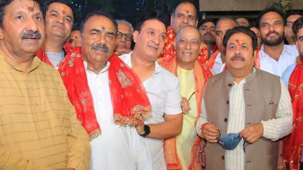 हिमाचल चुनाव से पहले कांग्रेस को मजबूत करने में लगे प्रभारी राजीव शुक्ला, गुटबाजी अभी भी बरकरार