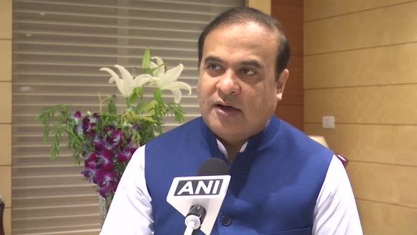हर 6 महीने में दल बदलने वालों के लिए नीतीश कुमार मार्गदर्शक : हिमंत बिस्वा सरमा