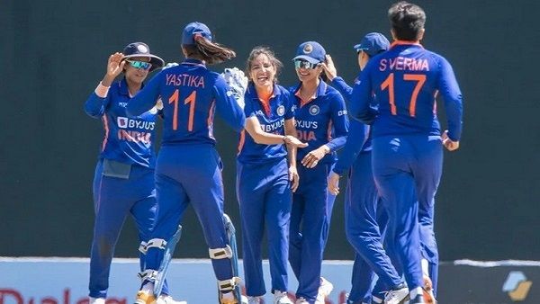 टीम इंडिया ने श्रीलंका को पहले वनडे में 4 विकेट से धोया, कप्तान हरमनप्रीत ने खेली शानदार पारी