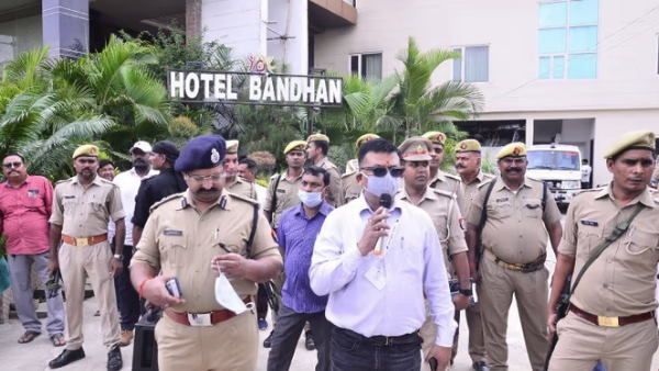 UP : माफिया गब्बर सिंह पर योगी सरकार की बड़ी कार्रवाई, 110 करोड़ की संपत्ति कुर्क