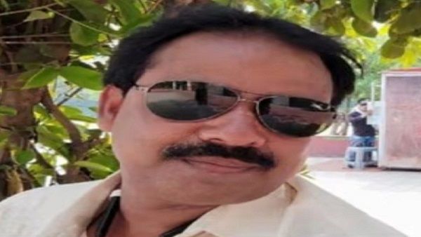 Gorakhpur News: गोरखपुर में दिन-दहाड़े हिस्ट्रीशीटर की रॉड व डंडो से पीटकर हत्या