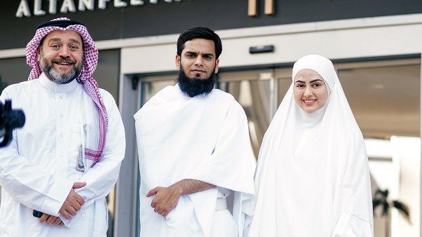 'फोटो लेने गई हो या हज करने...', पति के साथ मक्का गईं सना खान ने शेयर की तस्वीरें तो भड़के यूजर्स