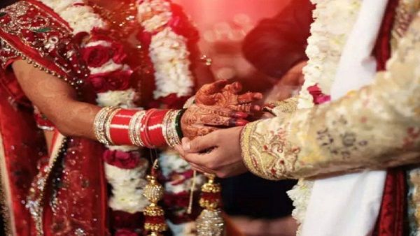 Mahrajganj News: दुल्हन को अब नहीं करना होगा 7 साल का इंंतजार,शादी करते ही मिलेगी नेपाल की नागरिकता