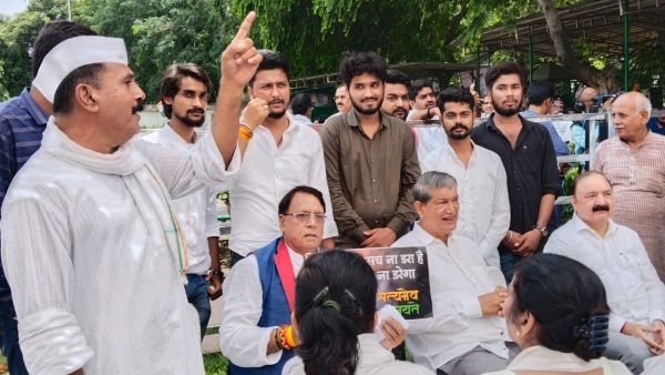 ED ने MP के पूर्व कानून मंत्री को कांग्रेस कार्यालय जाने से रोका तो बोले, मोदी सरकार कर रही लोकतंत्र की हत्या
