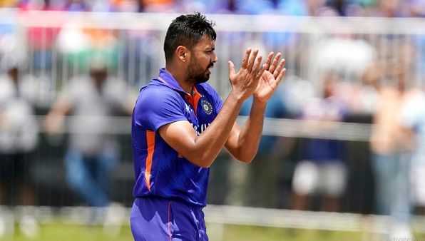 रेस में खरगोश की तरह आया बॉलर, 'जरा से फर्क से आवेश खान को पछाड़ा, वर्ल्ड कप में दावा ठोका'