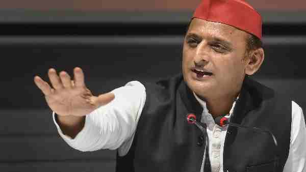 'हर घर तिरंगा अभियान' को लेकर अखिलेश यादव ने RSS पर लगाया बड़ा आरोप, BJP ने ऐसे दिया जवाब