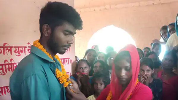 आजमगढ़: रांग नंबर डायल करने के बाद युवक को युवती से करनी पड़ी शादी, जाने क्या है पूरा मामला