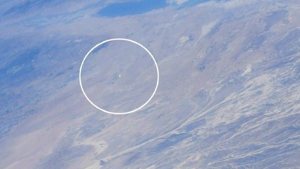 अंतरिक्ष से दिन के उजाले में पृथ्वी पर दिखी रहस्यमयी चमकदार चीज, एस्ट्रोनॉट ने बताई हकीकत