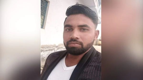 दिल्ली में राखी बंधवाने बहन के घर जा रहा था भाई, रास्ते में गले में फंसा चाइनीज मांझा और हो गई मौत