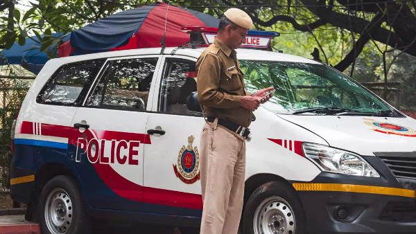 खाकी हुई दागदार ! 50 लाख का सोना लूटने का आरोप, 2 हेड कॉन्स्टेबल सस्पेंड, मामला दर्ज