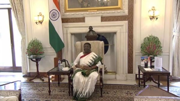 Fact Check :द्रौपदी मुर्मू के आने के बदला राष्ट्रपति भवन का मेन्यू, नॉनवेज और ड्रिंक्स पर बैन, क्या है सच?