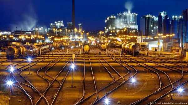 बिजली बचाने पर कर्मचारियों को बोनस देगी जर्मन रेल कंपनी