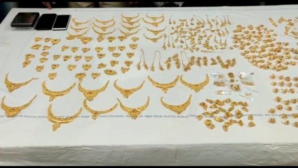 ग्वालियर से चोरी छिपे ले जा रहे थे एक करोड़ के सोने के जेवर, जीआरपी ने दबोचा