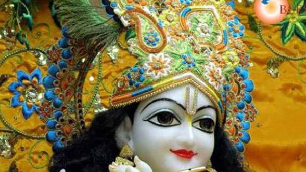 श्रीकृष्ण की जीवन यात्रा: कारागार से प्रारम्भ होकर संसार के लिए कल्पतरू बनी