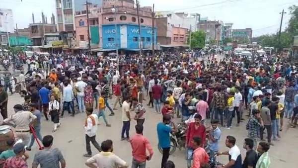 भिंड में लव जिहाद, करणी सेना और बजरंग दल ने किया प्रदर्शन
