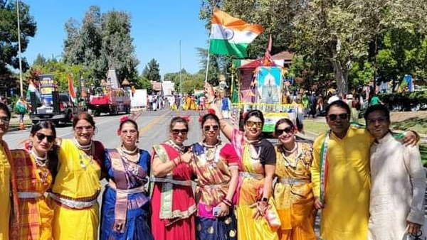 देखिये तस्वीरें: अमेरिका में शान से लहरा रहा है तिरंगा, California में छत्तीसगढ़ के गीतों की धूम