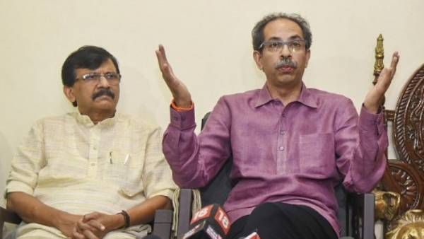 ईडी द्वारा संजय राउत की गिरफ्तारी के बाद ठाकरे परिवार में भी घबराहट