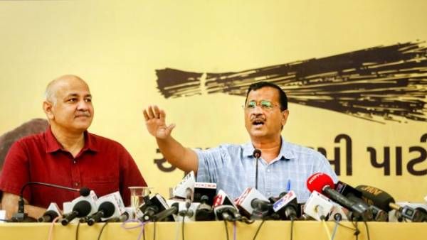 राजनीति में आकर एक भ्रष्टाचार विरोधी आंदोलन का भ्रष्ट हो जाना