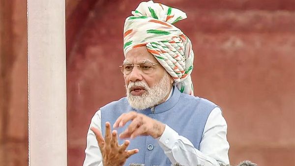 बिना टेलीप्रॉम्पटर के ही पीएम मोदी ने देश को किया संबोधित, लाल किले से दिया पांचवा सबसे लंबा भाषण