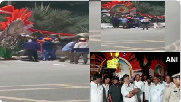 बेंगलुरू में टीपू सुल्तान बनाम वीर सावरकर की लड़ाई, कांग्रेस के लगाए पोस्टर को फाड़ा