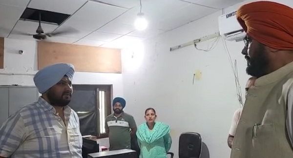 पंजाब के पंचायत मंत्री कुलदीप धालीवाल ने BDPO दफ्तर में मारा छापा, गैर-हाजिर अफसरों पर कार्रवाई
